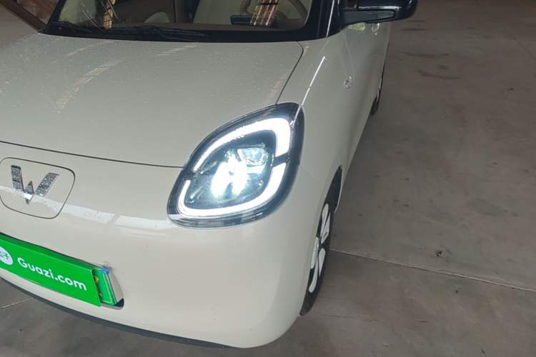 Used Wuling Hongguang MINIEV 2025 Four-Door Version Advanced Edition
