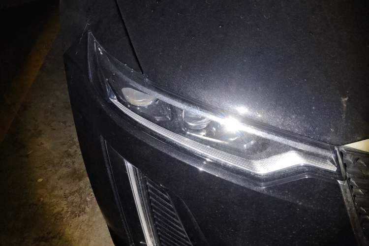 Used Cadillac XT6 2021 2.0T Six-Seater Four-Wheel-Drive Luxury Version
