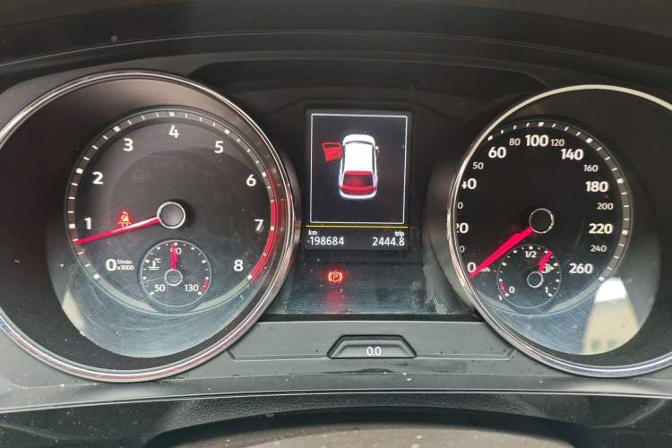 Used Volkswagen Tiguan L 2017 330TSI Automatic Two-Wheel Drive Flagship Edition Instrument Cluster