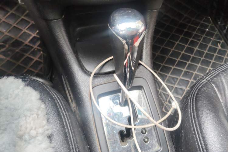 Used Citroen C2 2012 1.6L Automatic Sport Model Gear Lever