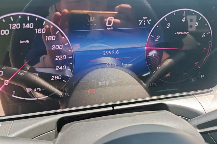 Used Mercedes-Benz C-Class 2024 Restyled C 200 L Sport Edition Odometer Close Up