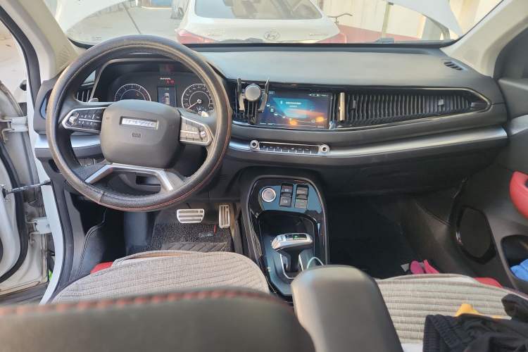 Used Haval H2s 2017 Red-Label 1.5T Dual-Clutch Luxury Model
