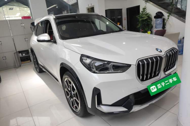 Used BMW X1 2023 sDrive25Li X Design Package Front Right 45 Deg