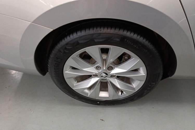 Used Skoda Superb 2019 TSI280 DSG Comfort Edition Exterior 5