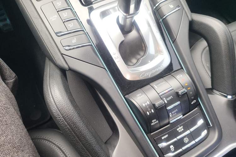 Used Porsche Cayenne  Gear Lever