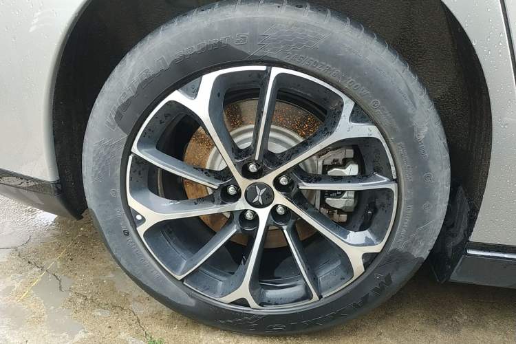 Used XPeng P7 2022 586G Exterior 5