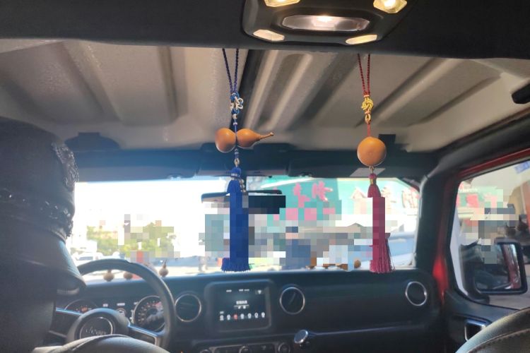 Used Jeep Wrangler 2019 2.0T Sahara Four-Door Version China VI Emission Standard
