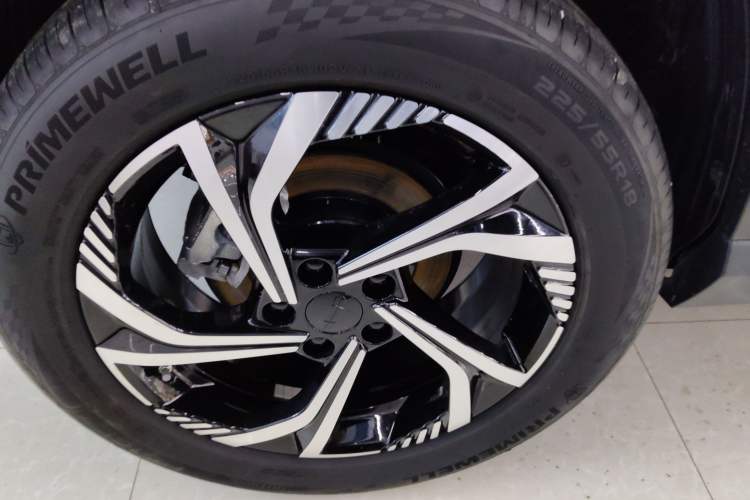 Used Geely Auto Emgrand X7 Sport 2024 1.5TD Dragon Edition Right Rear Wheel Hub