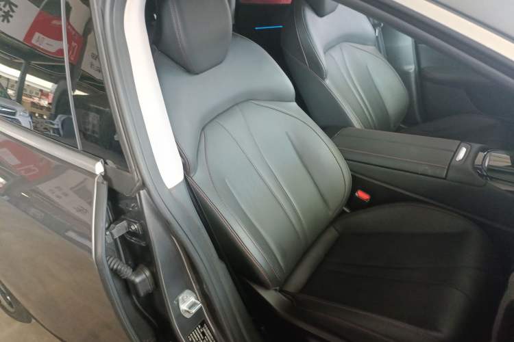 Used XPeng P7 2020 670N Right Front Seat