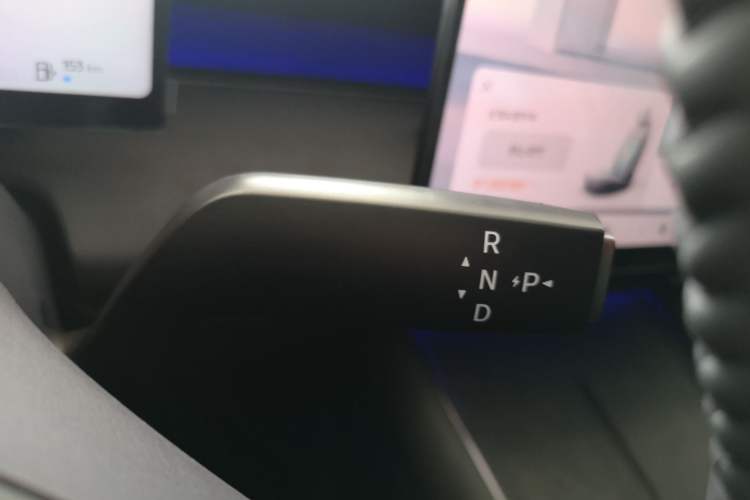 Used Nissan N6 2026 Model 180 Max Gear Lever