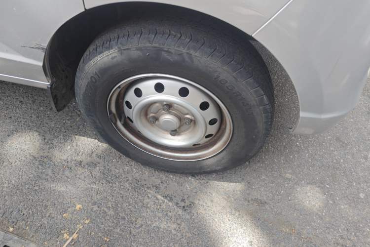 Used Wuling Rongguang S 2023 1.5L Base Version 5/7 Seats
