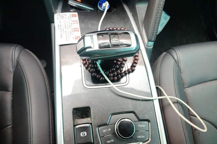 Used Haval H6 2018 Blue Label Sport Edition 1.5T Automatic Two-Wheel Drive Elite Model Gear Lever