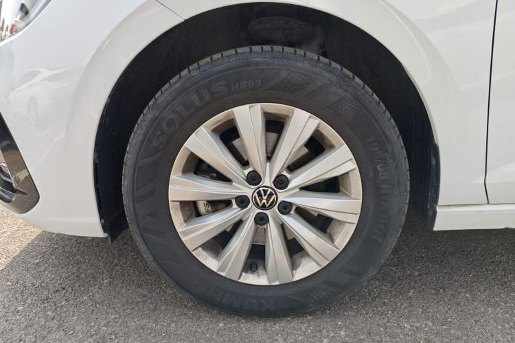 Used Volkswagen Lavida 2023 New Sharp 1.5L Automatic Excellent New Edition
