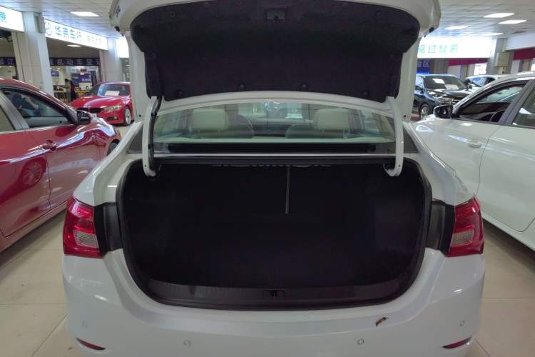 Used Buick GT 2017 15N Automatic Elite Version Trunk