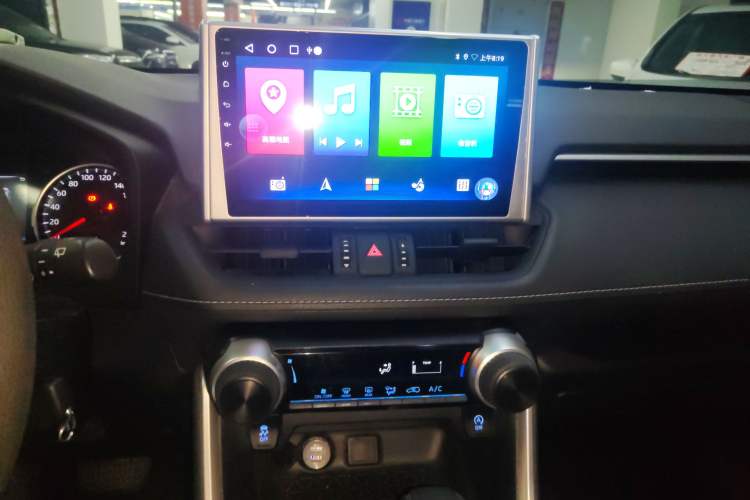 Used Toyota RAV4 2022 2.0L CVT Two-Wheel Drive Urban Edition Audio And AC Panel