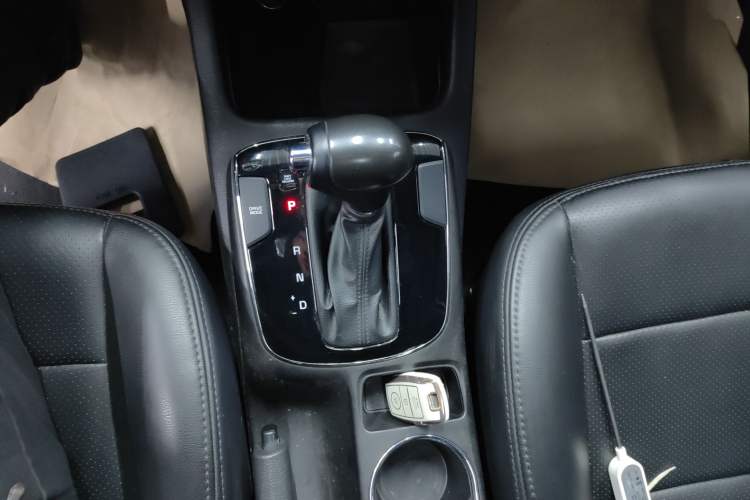 Used Kia K3 2016 1.6L Automatic GLS
