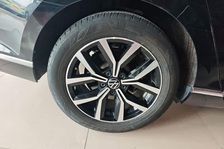 Used Volkswagen Magotan 2020 330TSI DSG Leading Model
