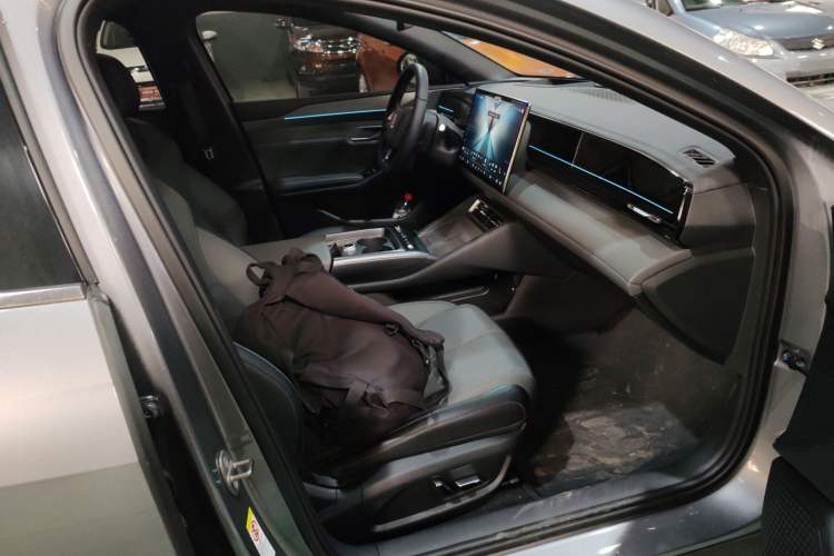 Used BYD Qin L 2025 EV 545KM Cloud Suspension Edition
