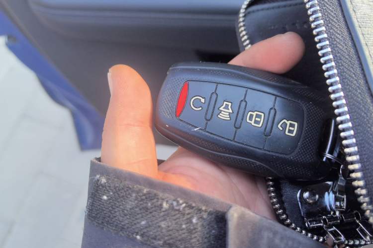 Used Great Wall Poer 2023 2.0T Passenger Version Automatic Gasoline Four-Wheel Drive Comfort Trim – GW4C20B
