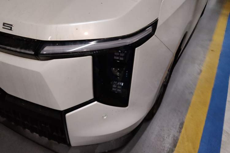 Used SAIC MAXUS Dajia 7 2024 Revised Version Super Hybrid Long-Range Edition Enjoyment Version
