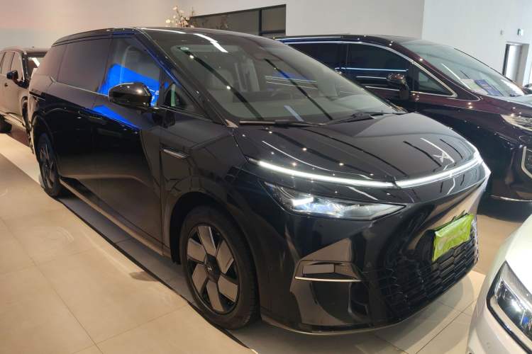 Used XPeng X9 2024 702 Ultra-Long Range Max