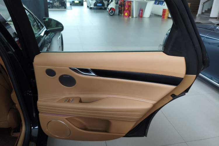 Used Genesis G80 2024 2.5T Rear-Drive Luxury Edition
