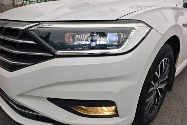 Used Volkswagen Sagitar 2019 200TSI DSG Comfort Version China VI Standard Left Front Headlight
