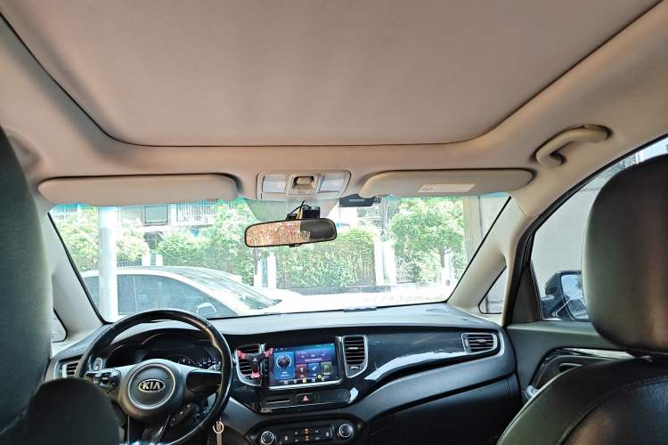 Used Kia Carens 2013 2.0L 5-Seater Automatic Standard Version China V Standard
