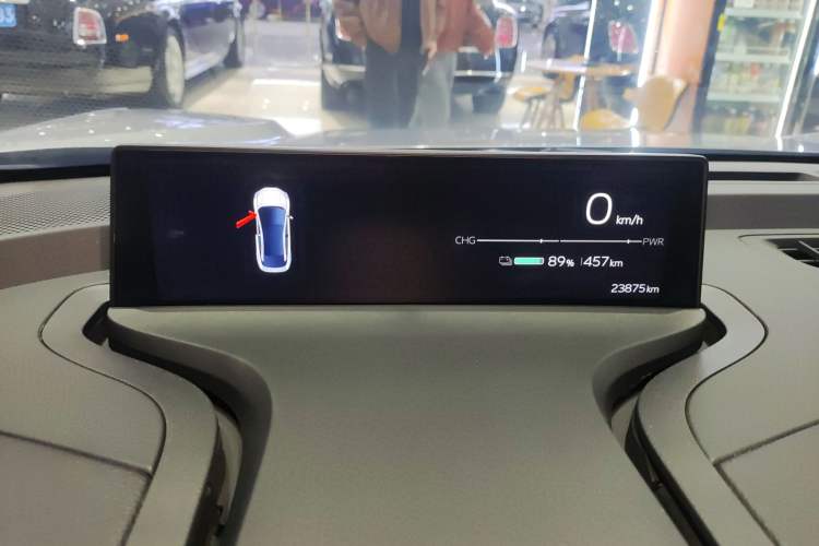 Used Toyota bZ3 2023 517 km Elite PRO Instrument Cluster