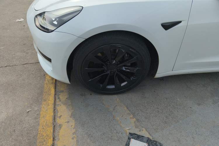 Used Tesla Model 3 2021 Standard Range Rear-Drive Upgraded Version Left Front Wheel Hub