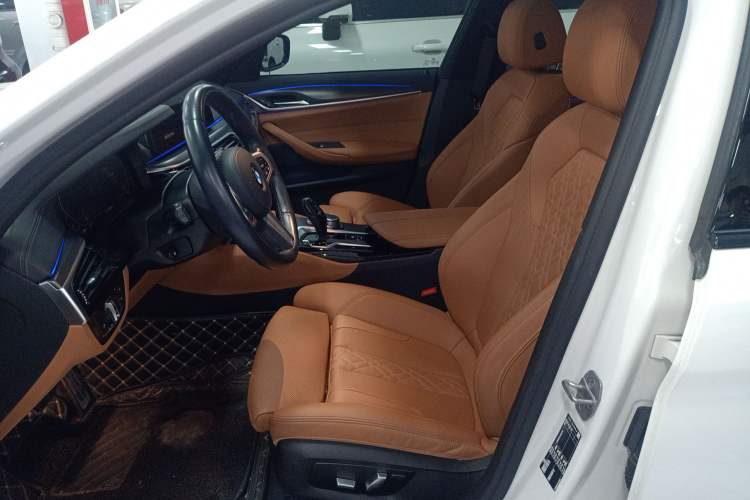 Used BMW 5 Series 2022 525i M Sport Package Left Front Seat
