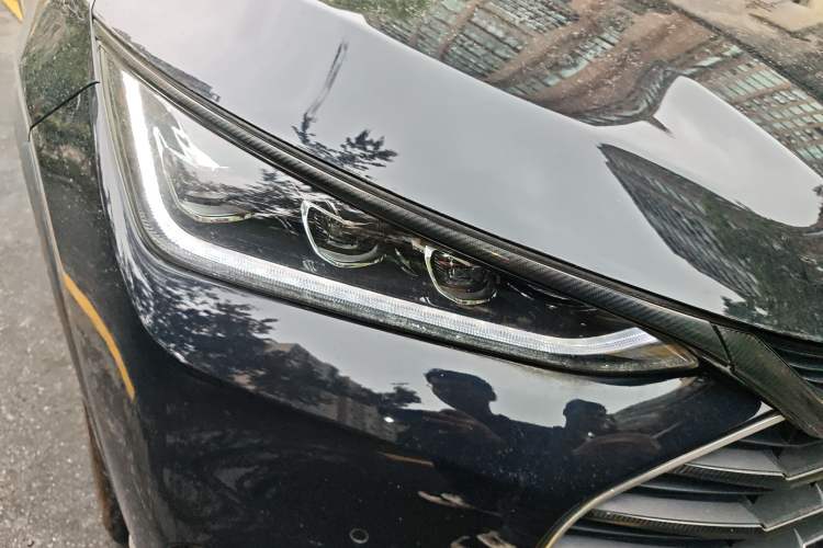 Used BYD Tang 2018 2.0T Automatic SmartConnect Prestige 7-Seater China V Standard Right Front Headlight
