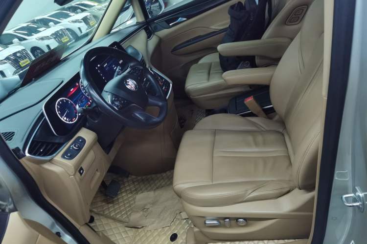 Used Buick GL8 2020 ES Land Cruiser 653T Luxury Model