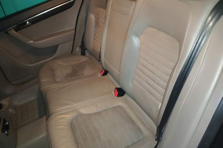 Used Volkswagen Magotan 2013 2.0 TSI Ultimate Model Left Rear Seat