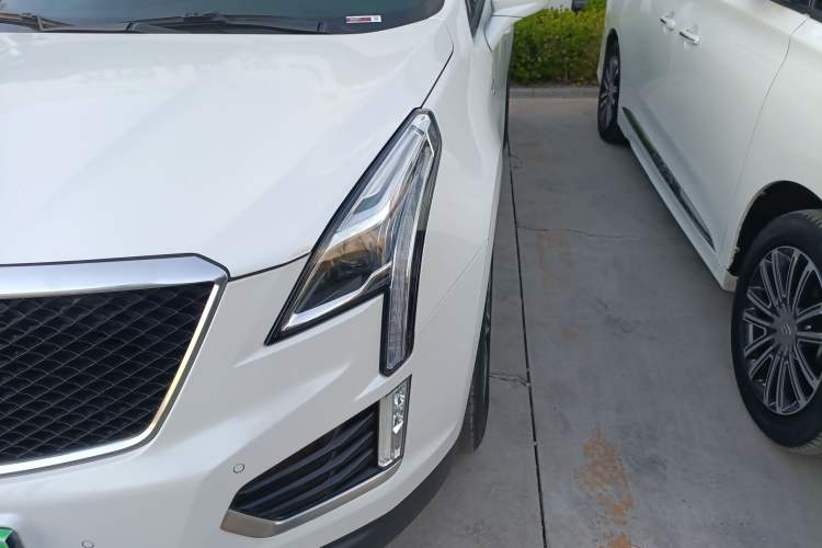 Used Cadillac XT5 2022 2.0T Four-Wheel Drive Premium Edition Left Front Headlight