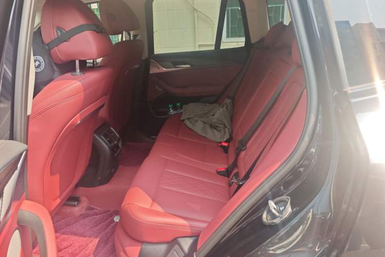 Used BMW X3 2023 Restyled xDrive30i Leading Edition M Night Sky Package Left Rear Seat