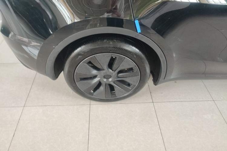 Used Tesla Model Y 2023 Rear-Wheel-Drive Version