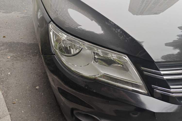 Used Volkswagen Tiguan L 2010 1.8 TSI Automatic Two-Wheel Drive Trend Edition
