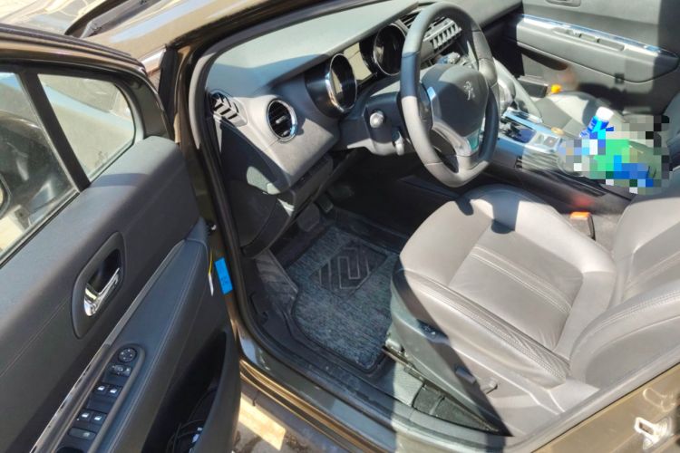 Used Peugeot 3008 2013 1.6THP Automatic Prestige Edition Driver Seat