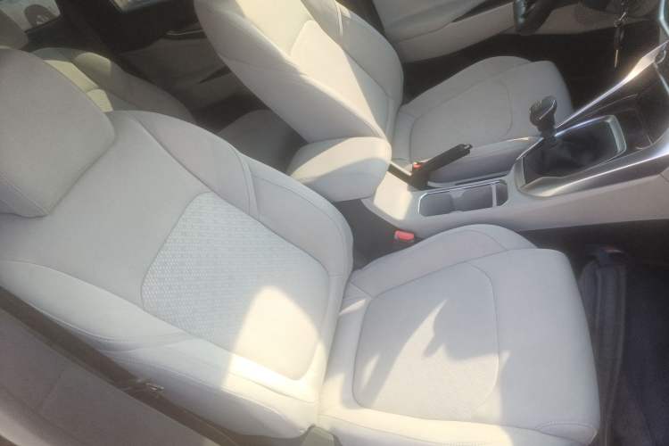 Used SAIC MAXUS G50 2024 1.5T Manual Comfort A Trim
