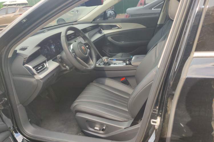 Used Hongqi H5 2025 2.0T Automatic Flag Edition – 500 000 Units Commemorative Version Left Front Seat