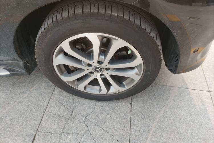 Used Mercedes-Benz GLE-Class 2017 GLE 400 4MATIC
