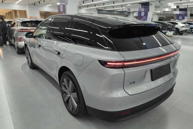 Used Li Auto Li Auto i6 2025 Model Four-Wheel-Drive Standard Type