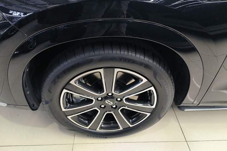 Used Hima AITO M7 2024 1.5T Intelligent Drive 4WD Ultra Version 5 Seats