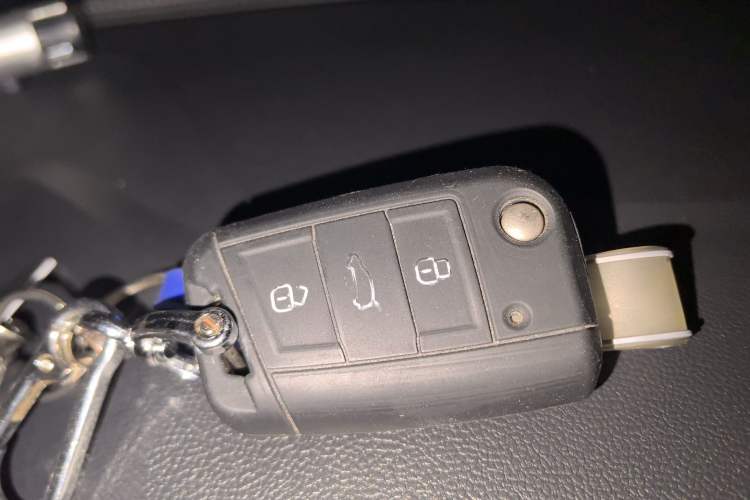 Used Volkswagen T-ROC 2019 280TSI DSG Two-Wheel Drive Comfort Version China VI Standard