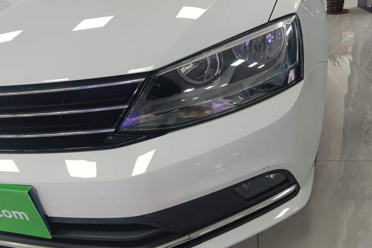 Used Volkswagen Sagitar 2018 1.6L Manual Comfort Model