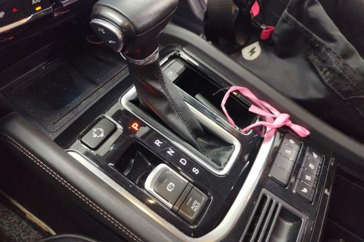 Used GAC Trumpchi GS8 2017 320T Two-Wheel Drive Luxury Smart Connectivity Version (7 Seats)
