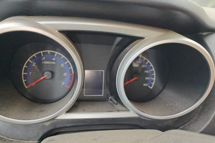 Used CHANGAN KAICHENG Ounuo S 2012 1.5L Elite Version
