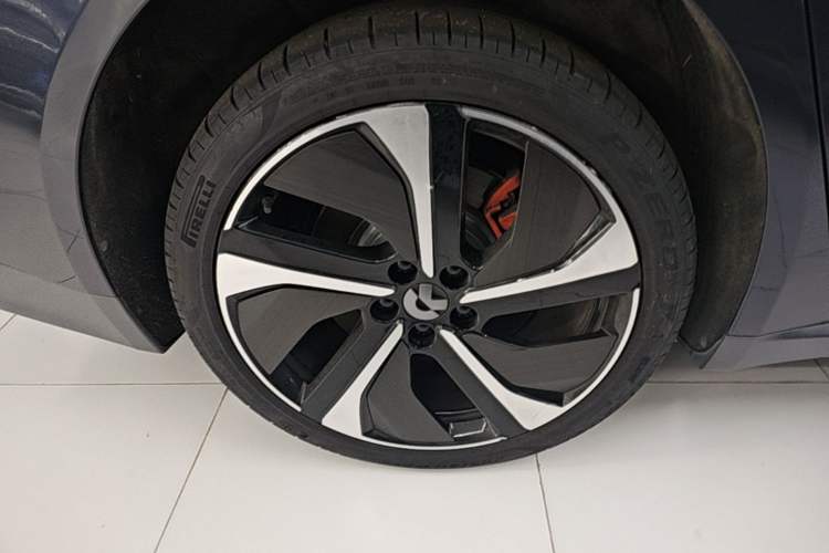Used Nio ET7 2022 100kWh First Edition Right Rear Wheel Hub