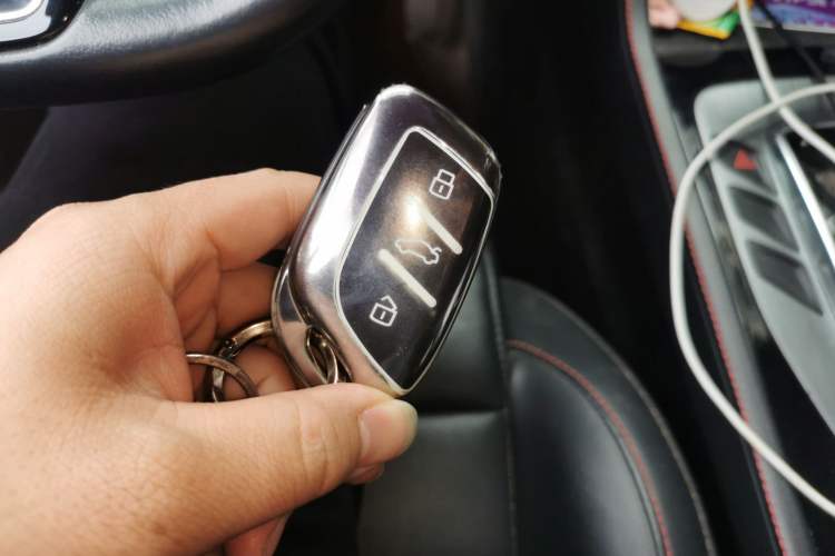 Used MG Pilot 2021 300TGI Automatic Two-Wheel Drive Fuel-Efficient Luxury Edition
